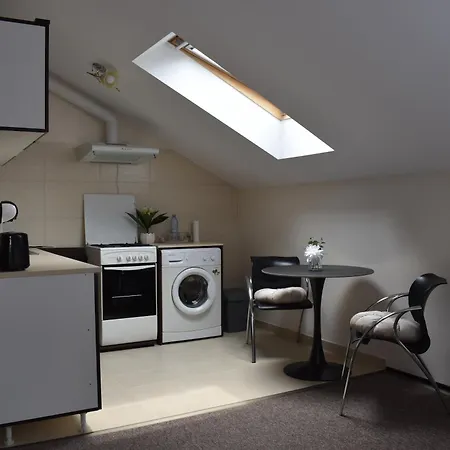 Enjoy - Nest Under The Sky Apartment Cluj-Napoca